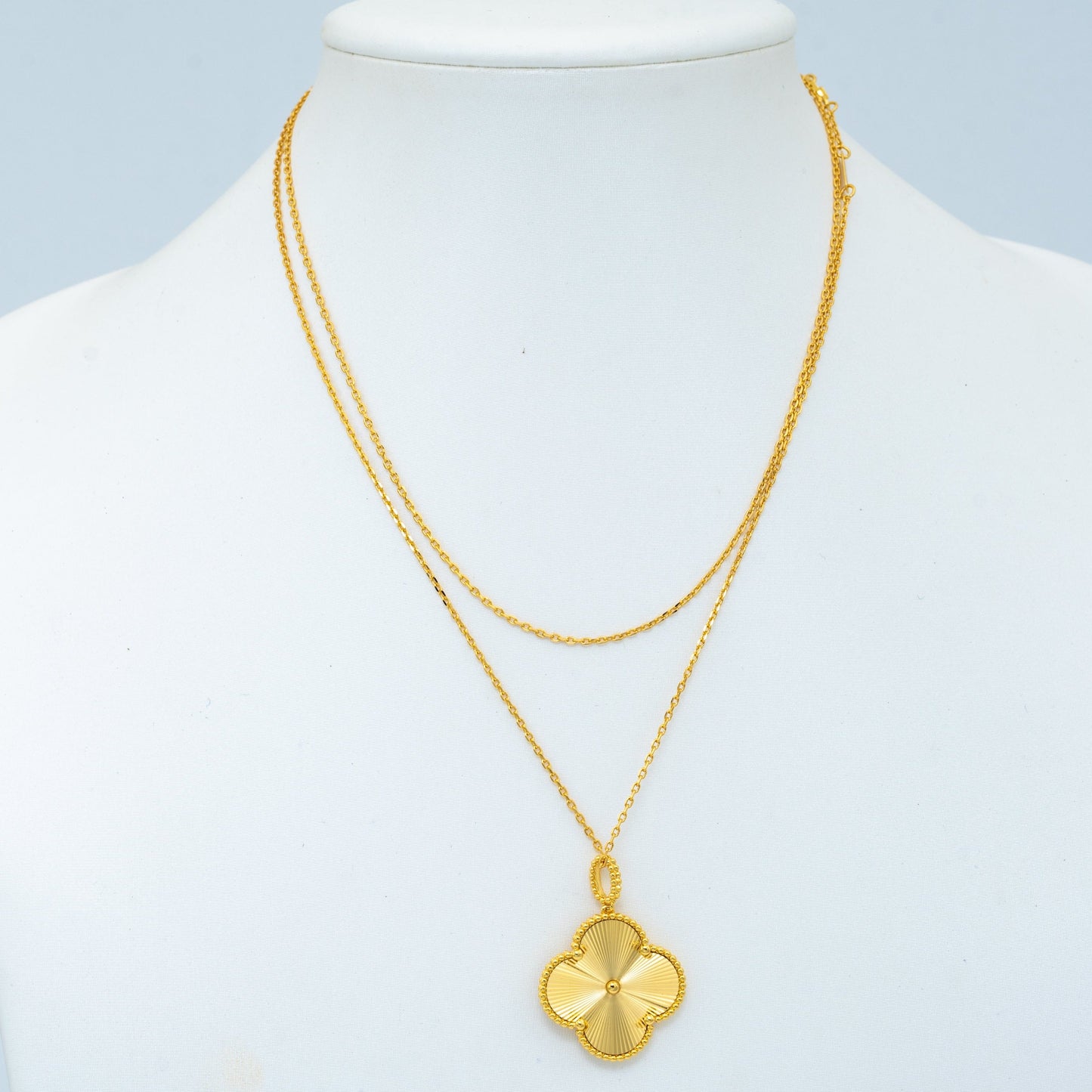 [Raffine] COLLAR PEDANTE TRÉBOL 25MM ORO 