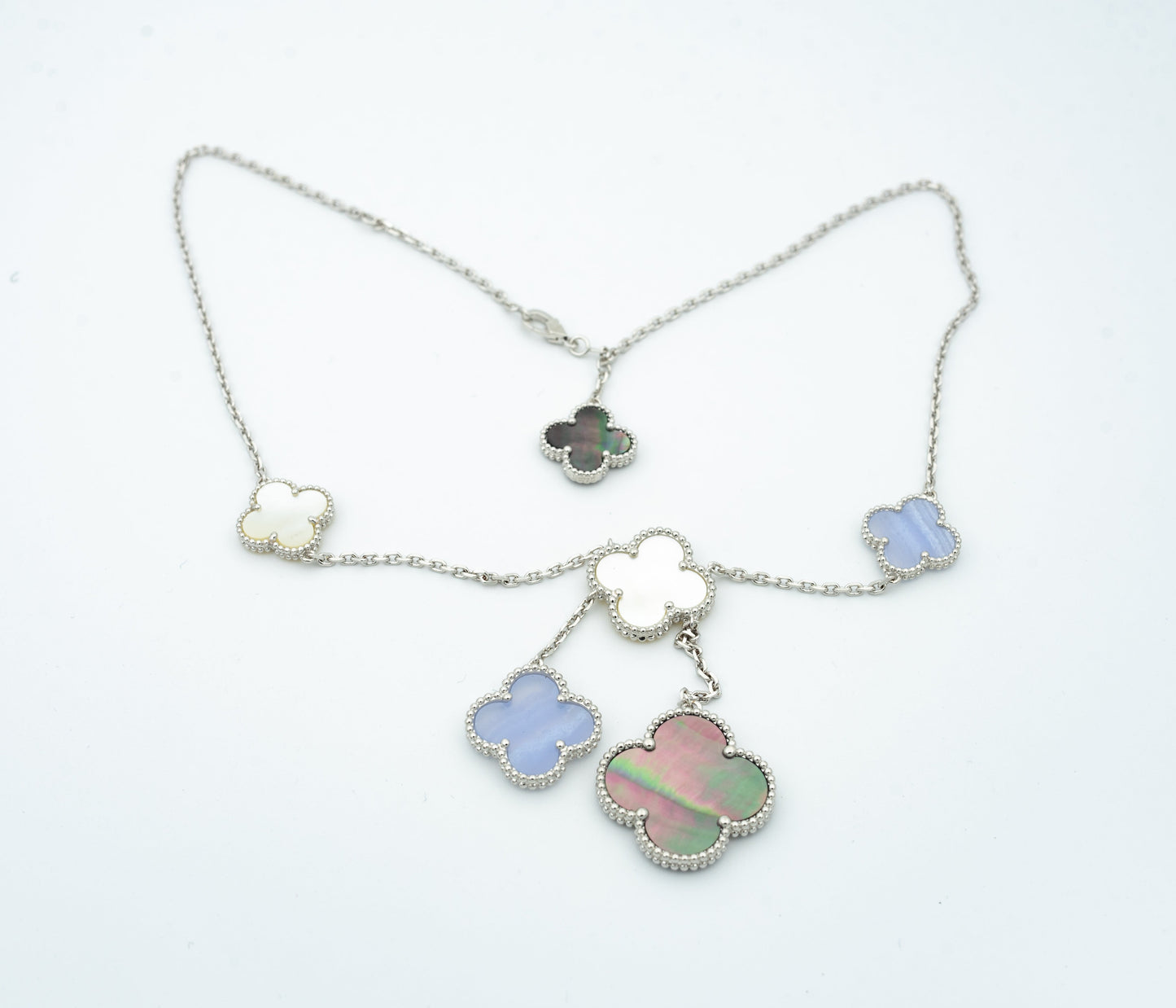 [Raffine]COLLAR DE TRÉBOL DE CALCEDONIA CON 6 MOTIVOS DE PLATA 