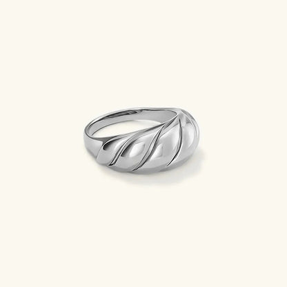 [Raffine]Lorelei Gold Croissant Ring