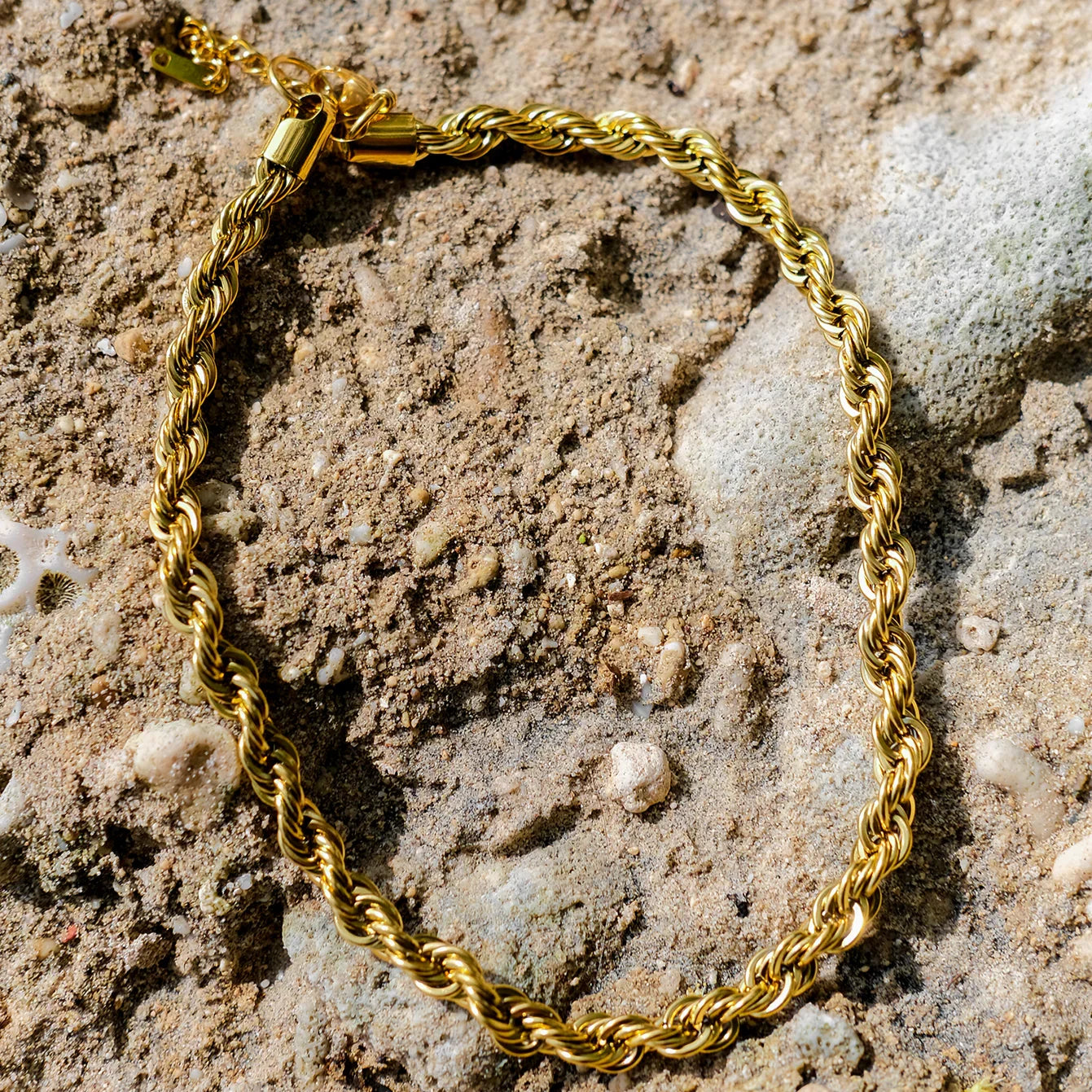 [Raffine]Mila Golden Twist Necklace