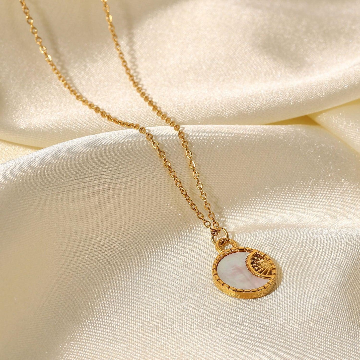 [Raffine]Brooklyn Freshwater Pearl Necklace