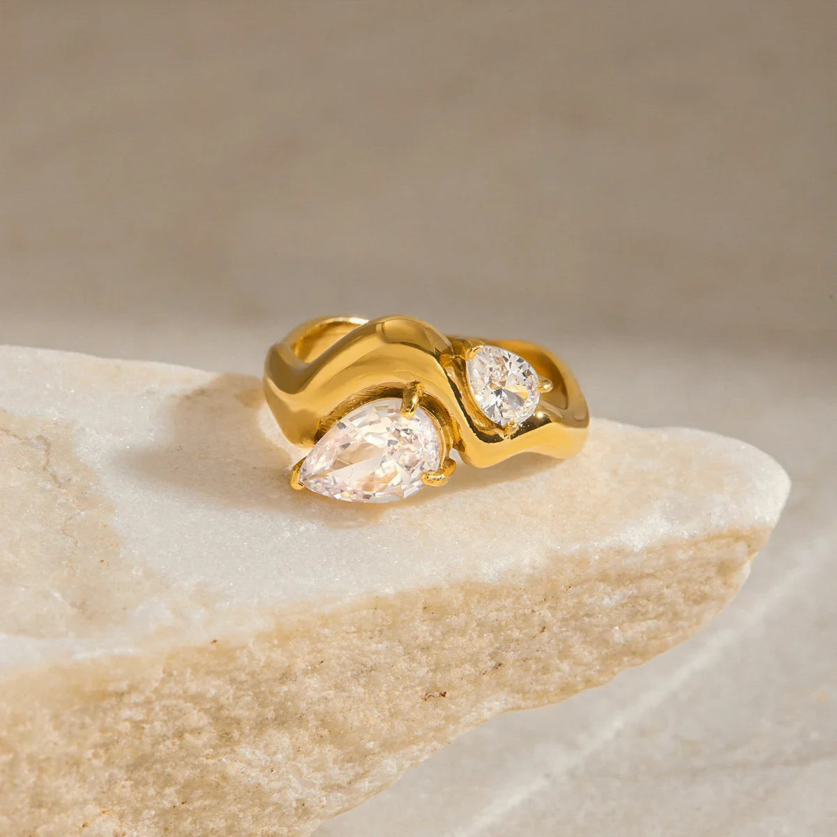 [Raffine]Soletta Diamond Teardrop Gold Ring