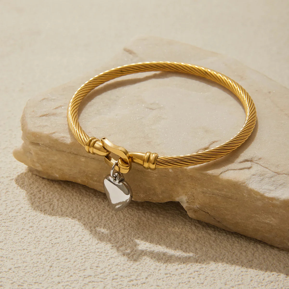 [Raffine]Solenne Twisted Band Gold Bracelet