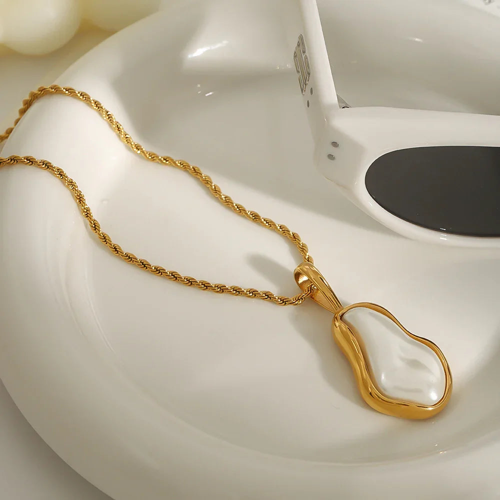 [Raffine]Marjorie Freshwater Pearl Necklace