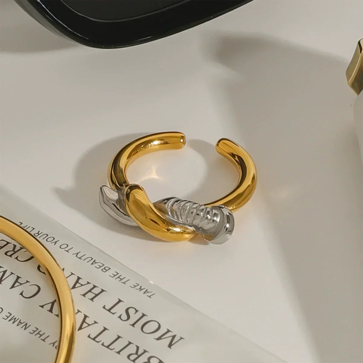 [Raffine]Trinity Twisted Nail Ring