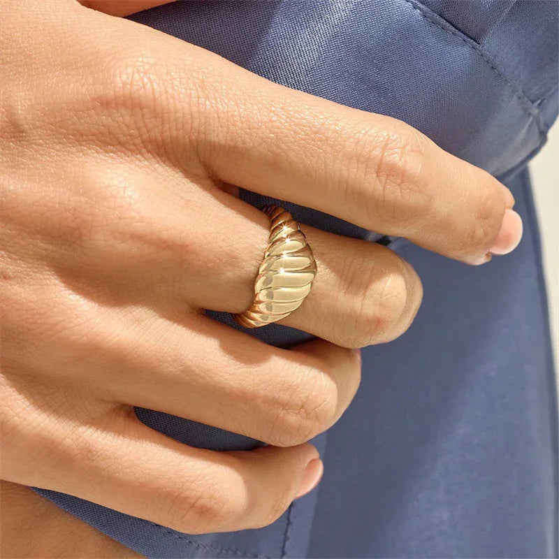 [Raffine]Ylenna Gold Croissant Ring