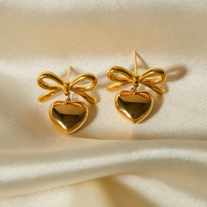 [Raffine]Rowanne French Knot Gold Heart Earrings