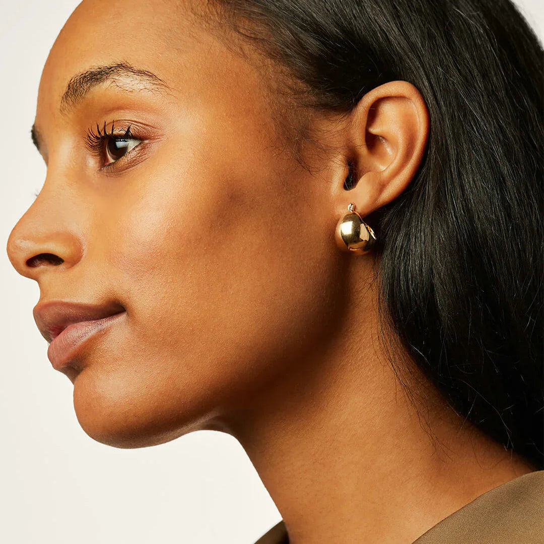 [Raffine]Sunna Gold Huggie Earrings