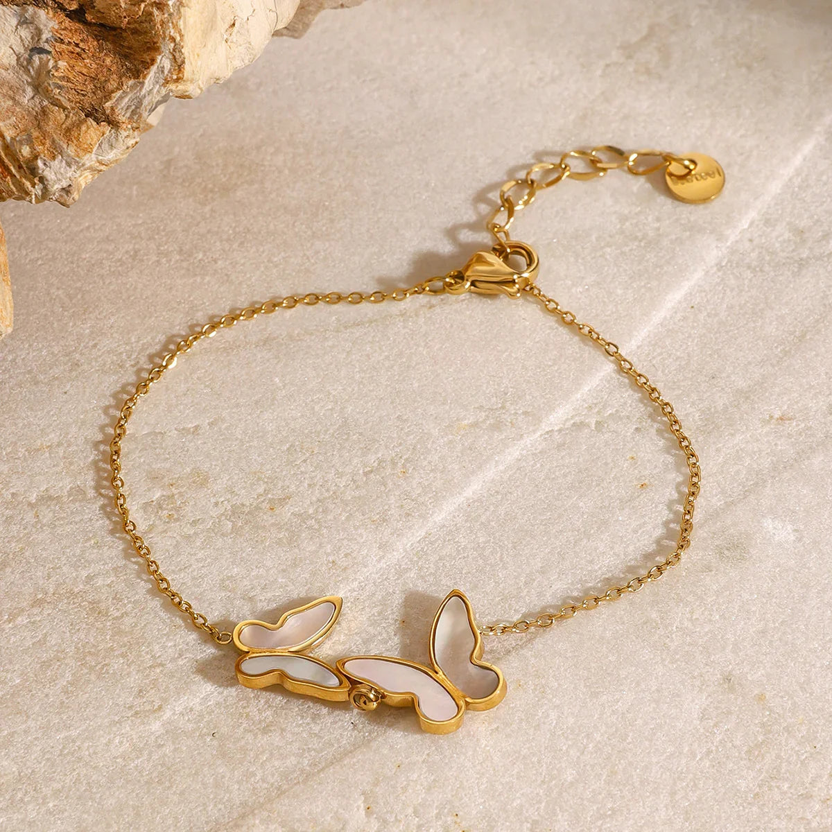 [Raffine]Blaire Butterfly Pearl Bracelet