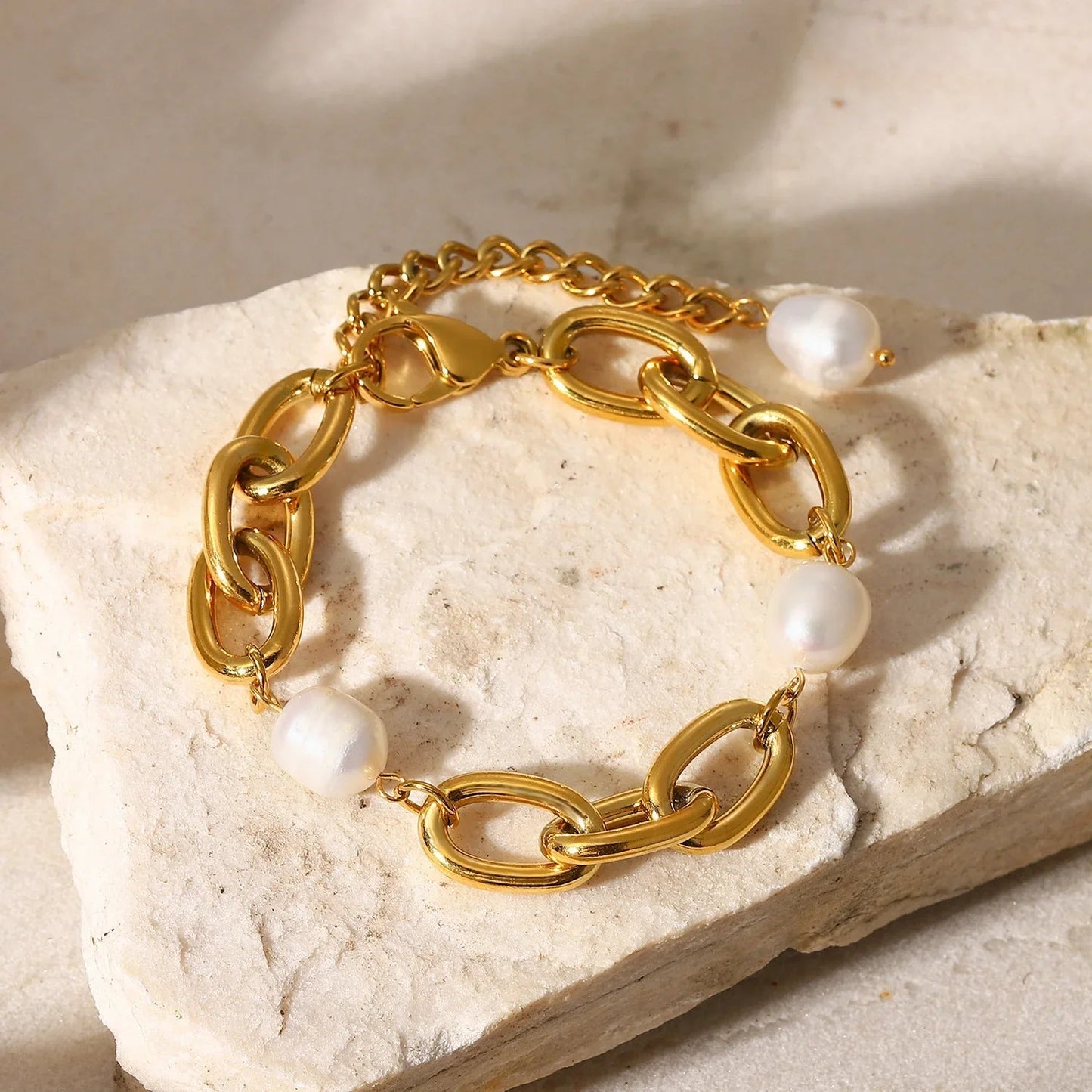 [Raffine]Ysabel Chunky Freshwater Pearl Bracelet