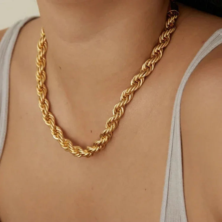 [Raffine]Mila Golden Twist Necklace