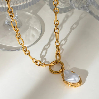 [Raffine]Shelby Mother Of Pearl Pendant