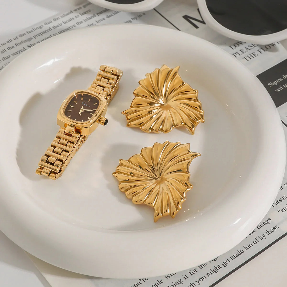 [Raffine]Rafaela Sculpted Petal Gold Earrings