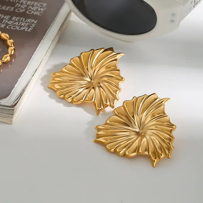 [Raffine]Rafaela Sculpted Petal Gold Earrings