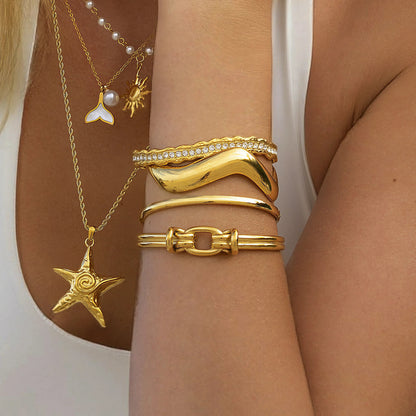 [Raffine]Tammy Gold Starfish Necklace