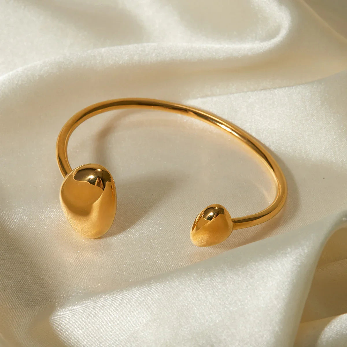 [Raffine]Mallory Minimalist Gold Cuff