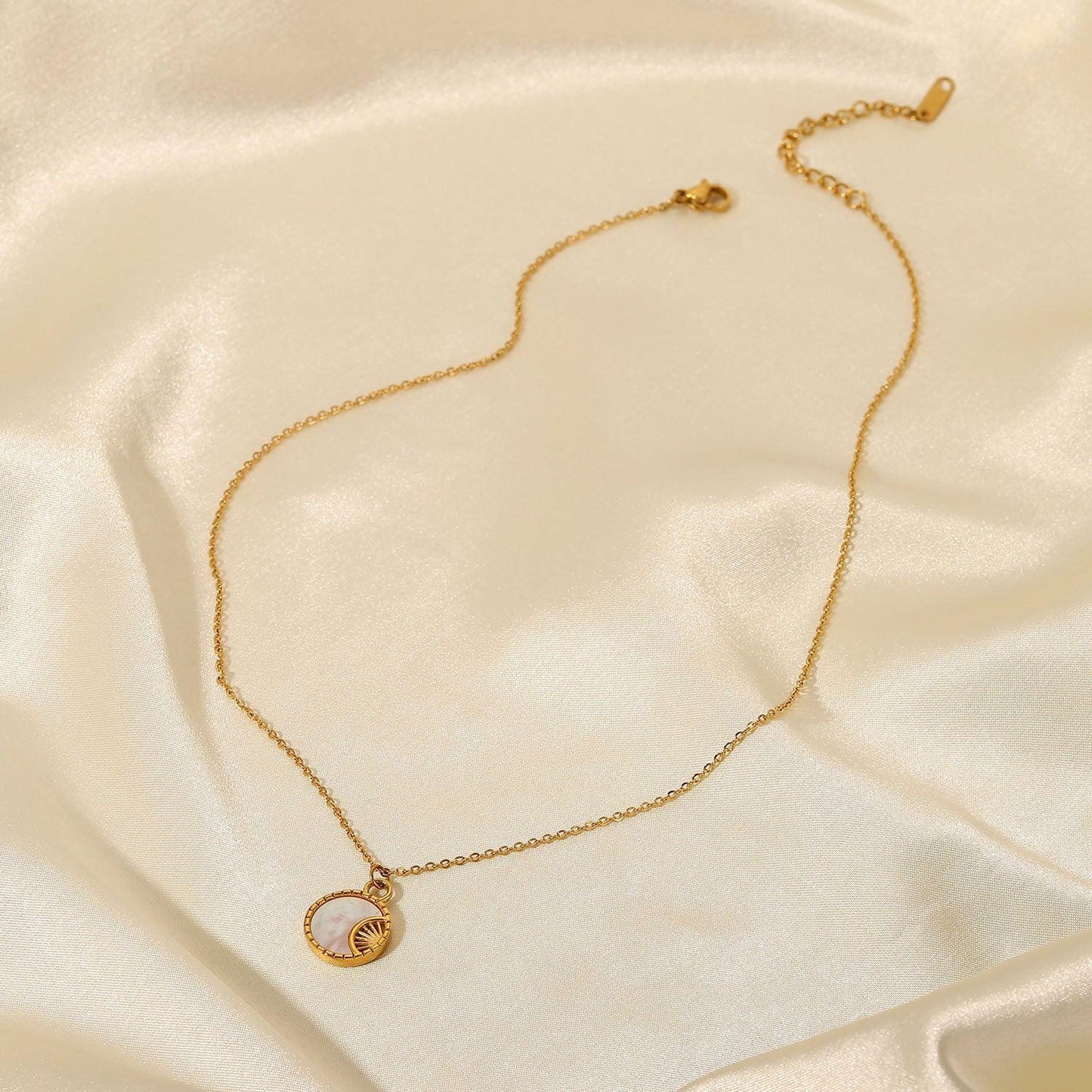 [Raffine]Brooklyn Freshwater Pearl Necklace
