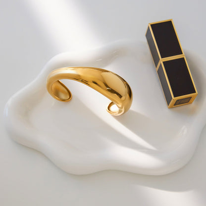 [Raffine]Jessa Sculpted Gold Bangle
