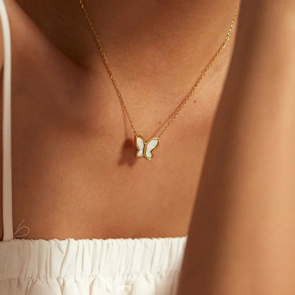 [Raffine]Flutterby Mother of Pearl Necklace