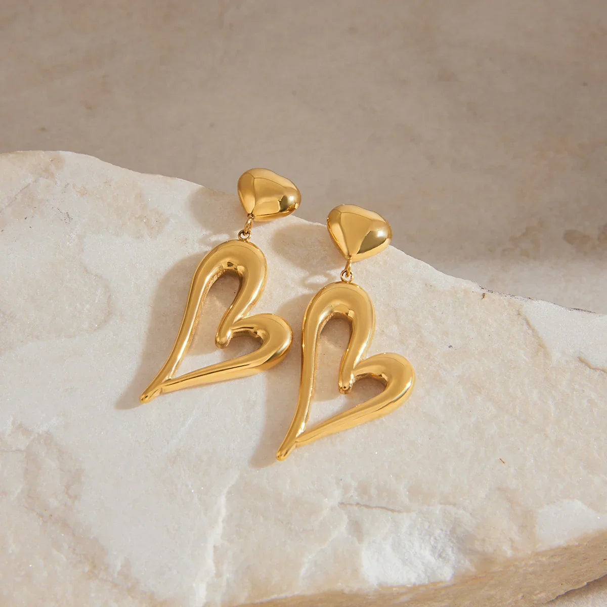 [Raffine]Venus Gold Heart Earrings