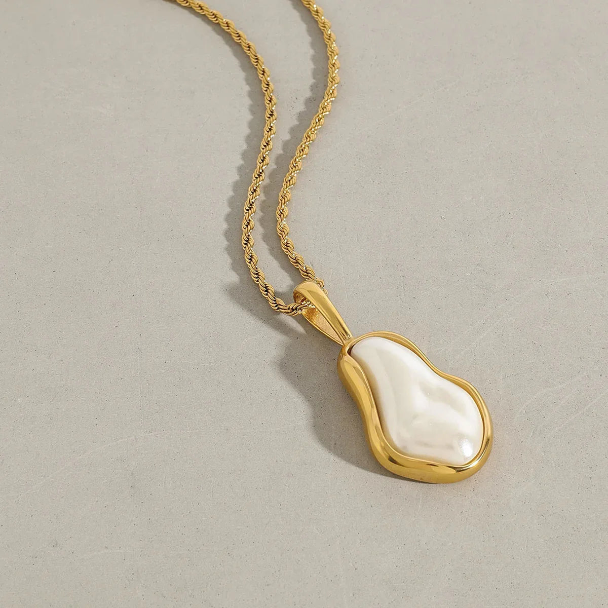 [Raffine]Marjorie Freshwater Pearl Necklace