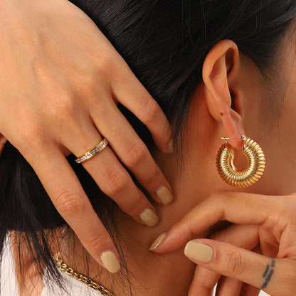 [Raffine]Aubrey Textured Gold Hoops