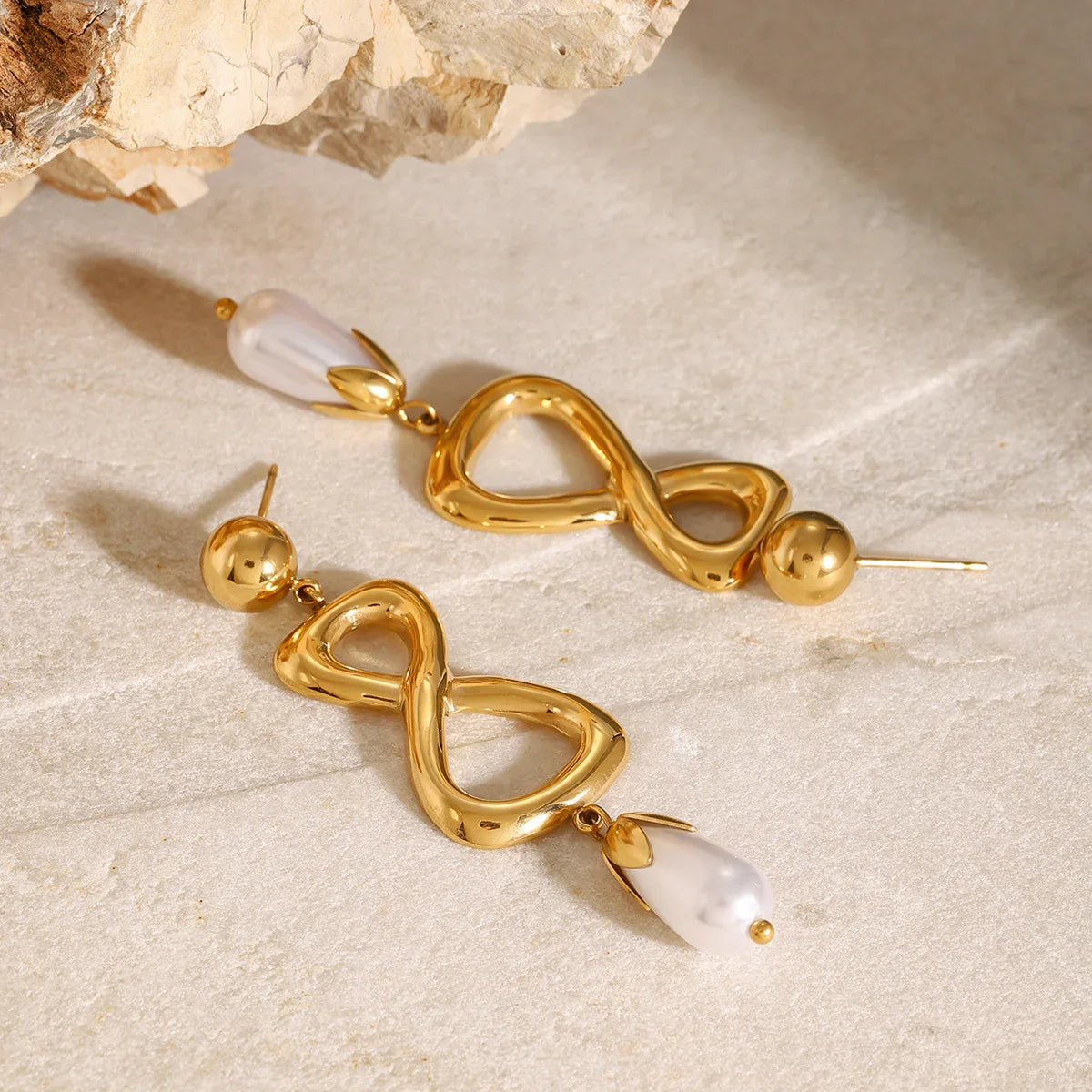 [Raffine]Kaylee Freshwater Pearl Earrings