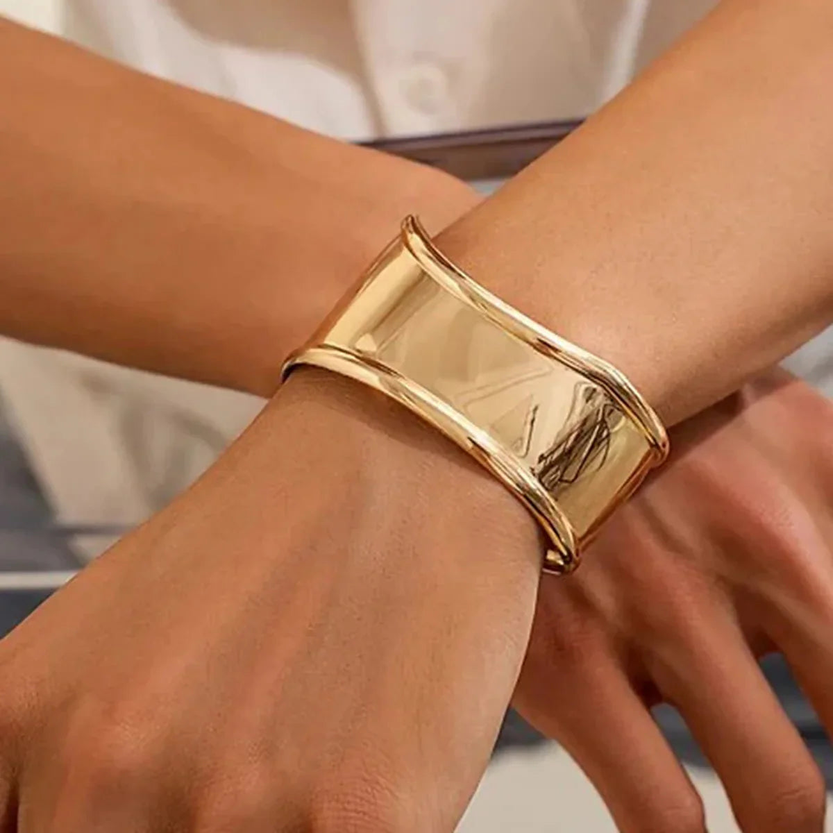 [Raffine]Nellie Smooth Gold Cuff