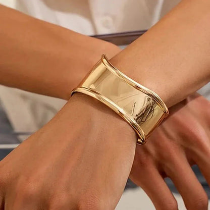 [Raffine]Nellie Smooth Gold Cuff
