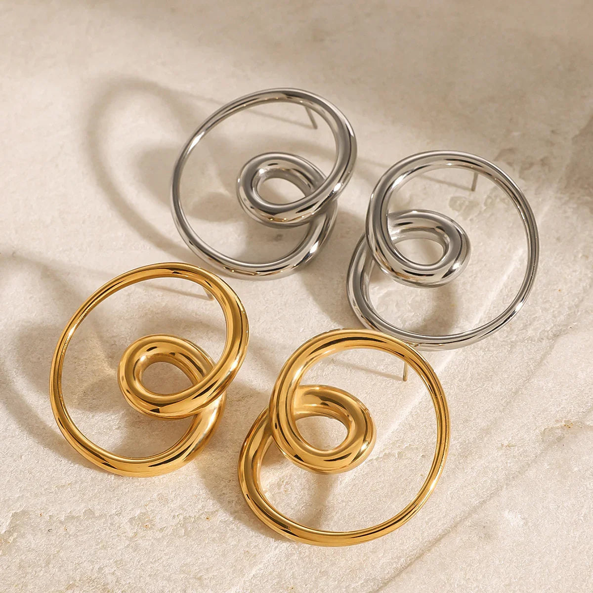 [Raffine]Angelique Golden Twist Earrings
