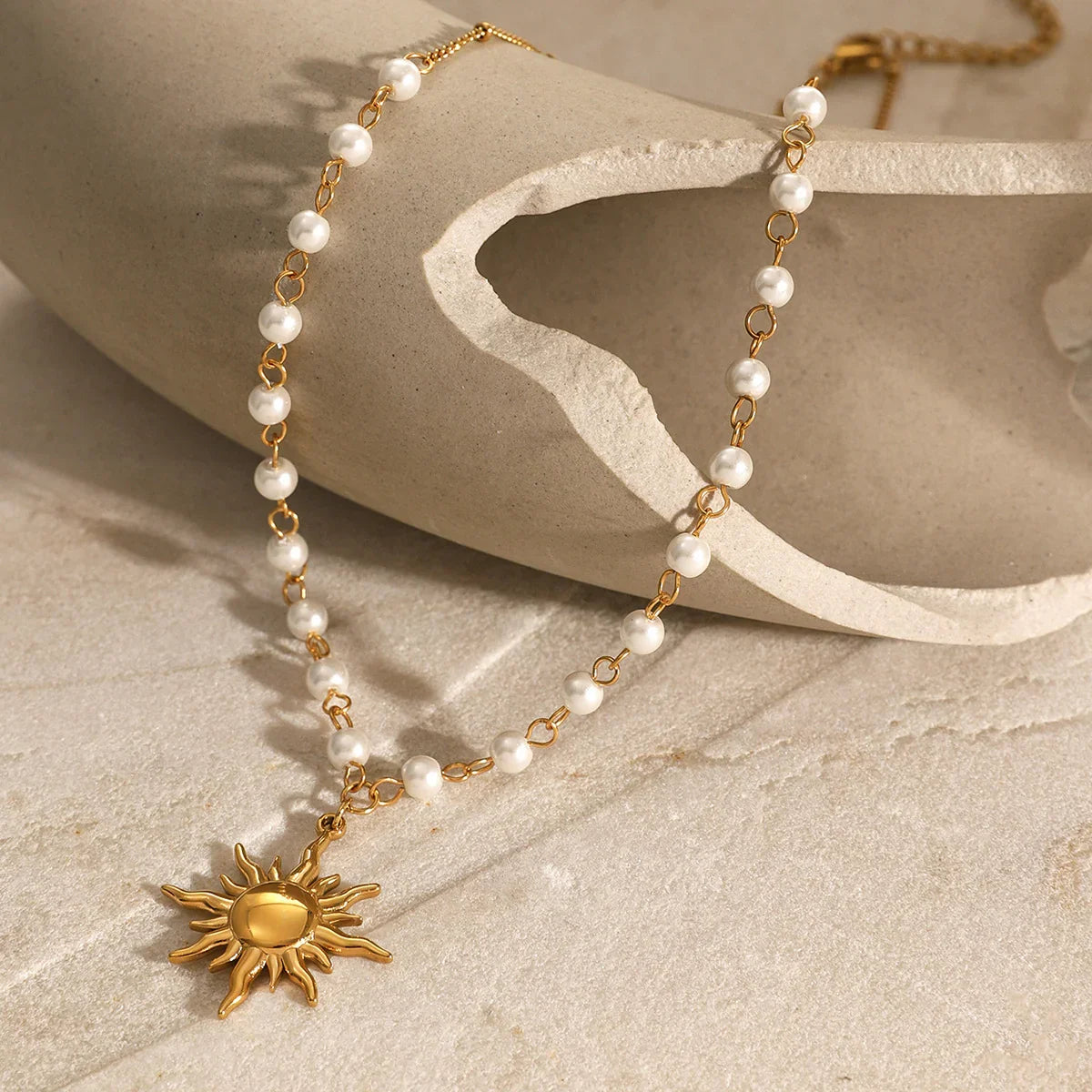 [Raffine]Apollo Sun Pearl Necklace