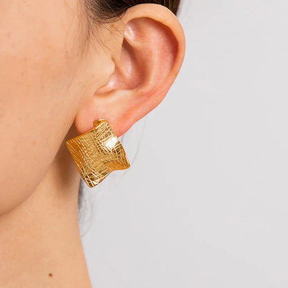 [Raffine]Celestina Creased Gold Sheet Earrings