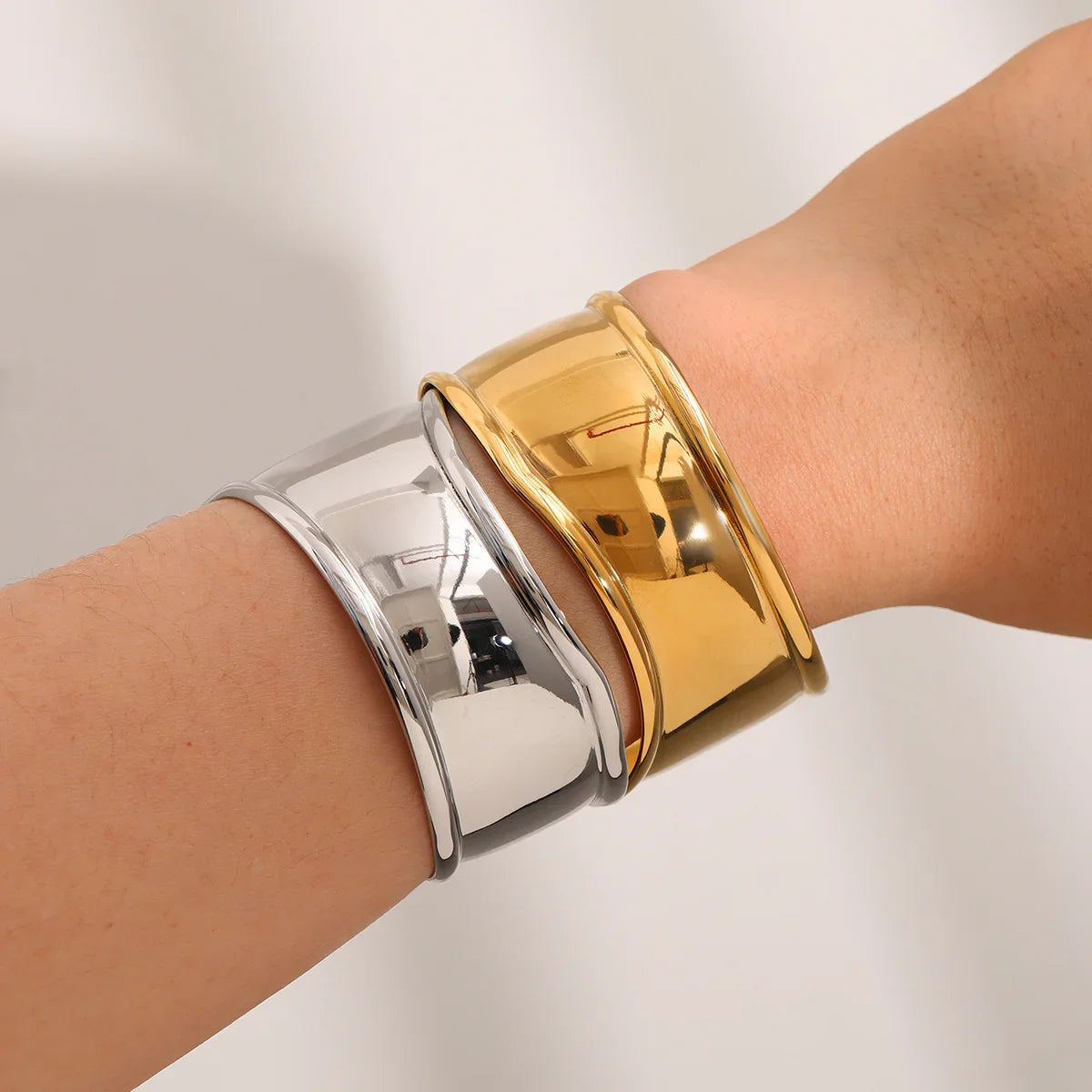 [Raffine]Rachel Gold Bangle