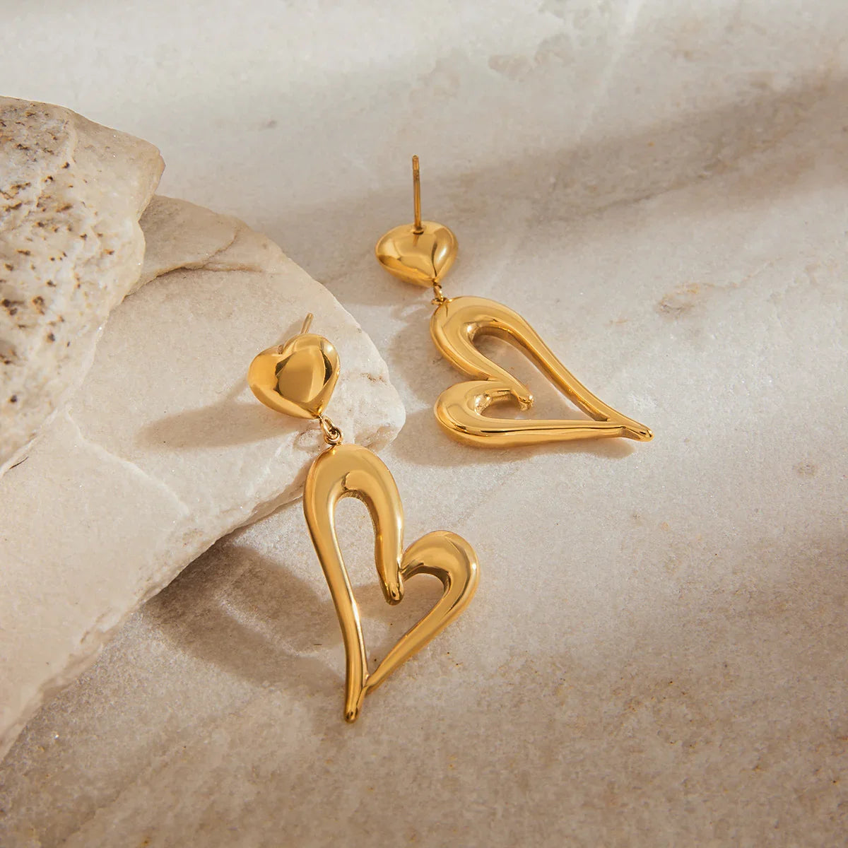 [Raffine]Venus Gold Heart Earrings