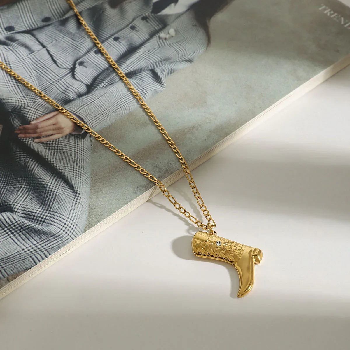 [Raffine]Makayla Gold Boot Pendant