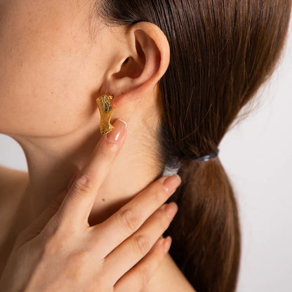 [Raffine]Celestina Creased Gold Sheet Earrings