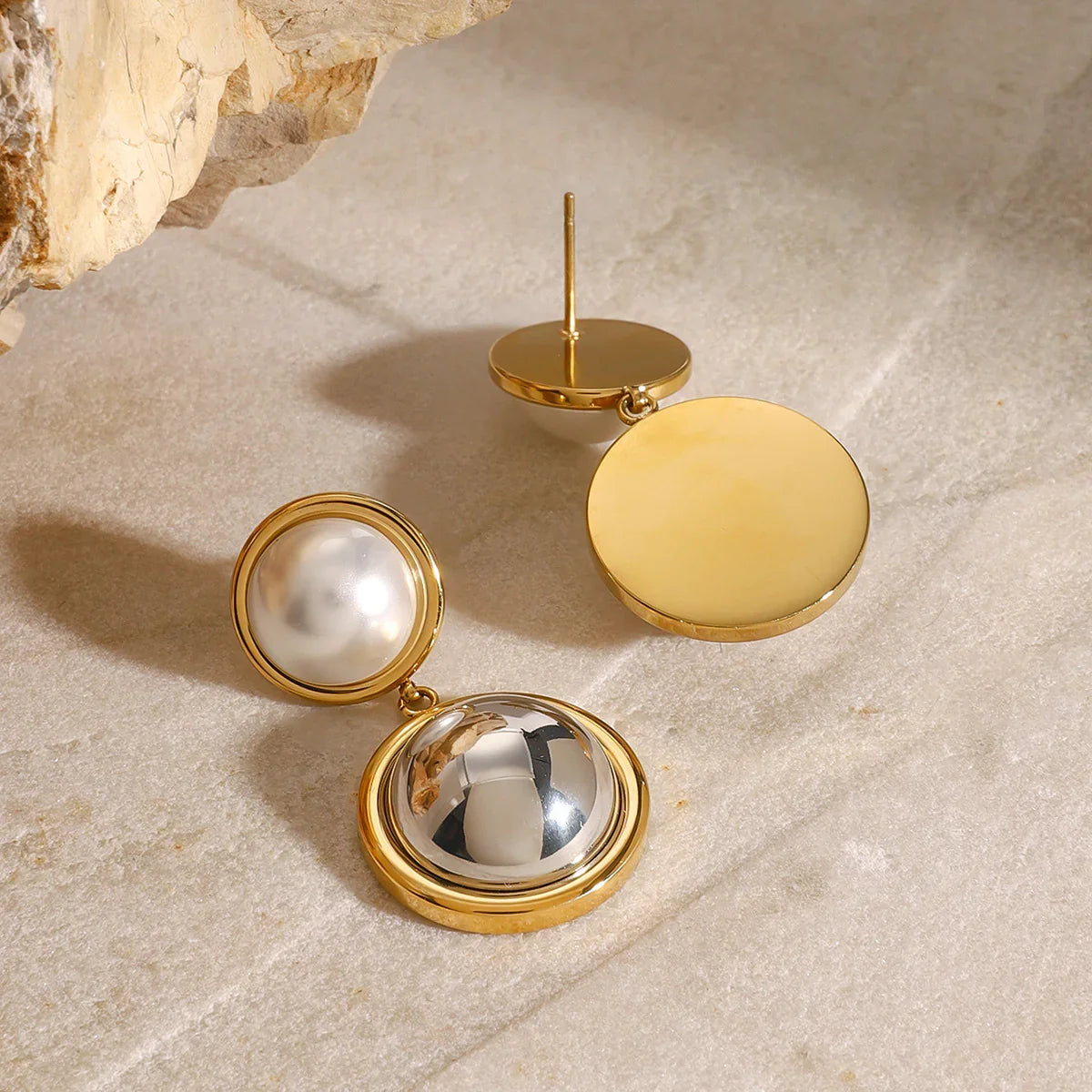 [Raffine]Avery Pearl Dome Earrings