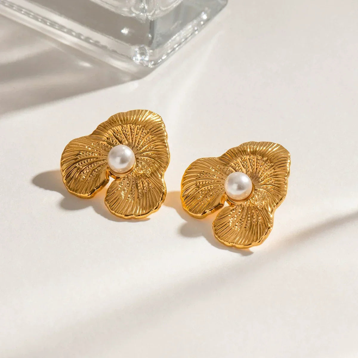 [Raffine]Klara Floral Pearl Earrings