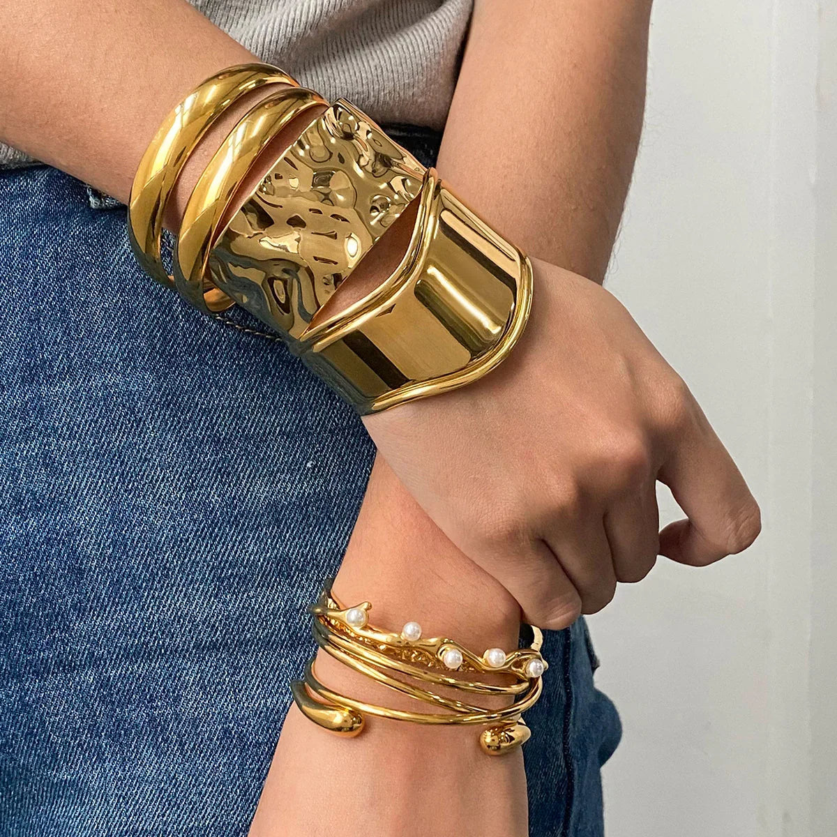 [Raffine]Izza Smooth Gold Cuff