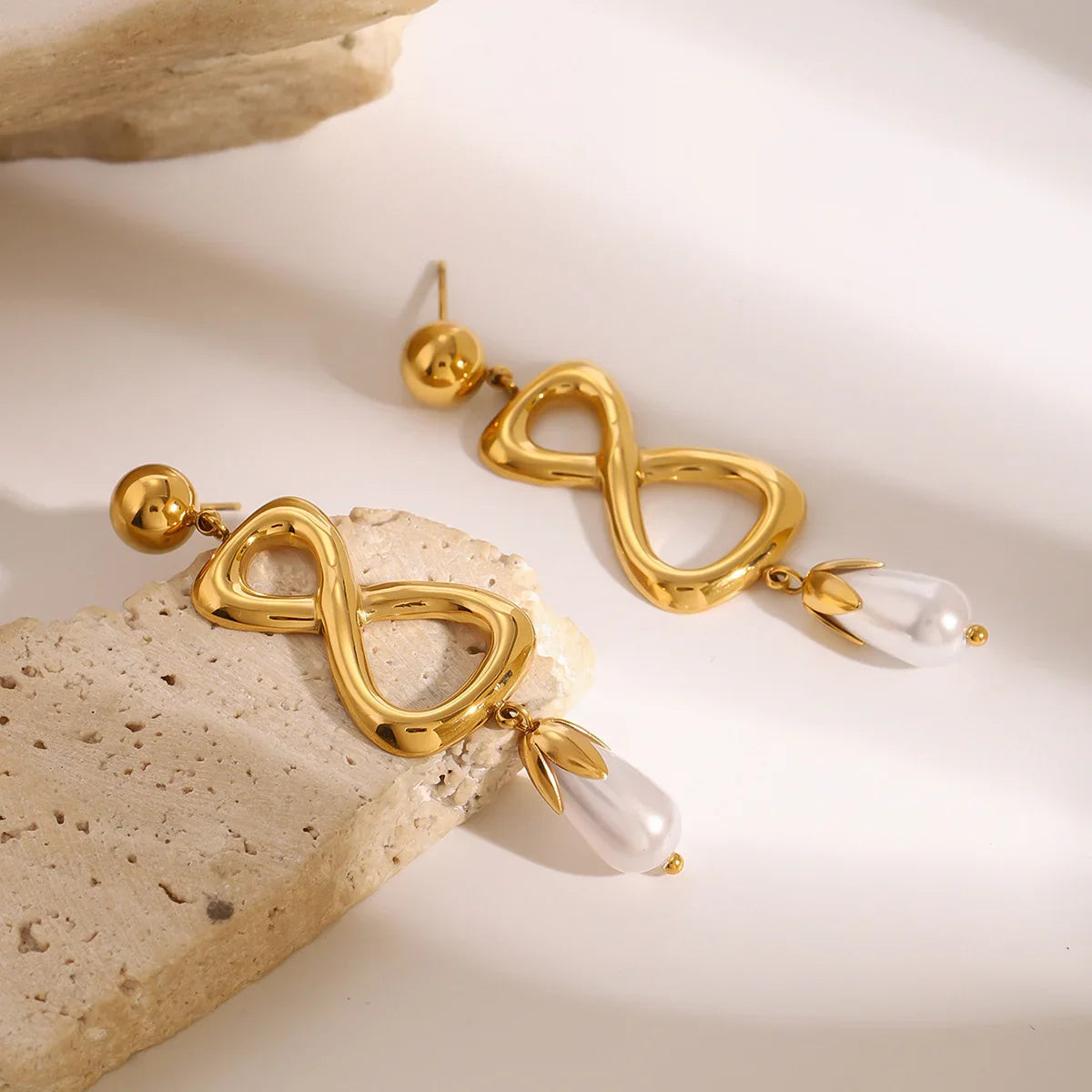 [Raffine]Kaylee Freshwater Pearl Earrings