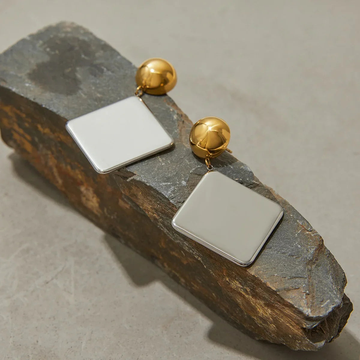 [Raffine]Kelly Geometric Drop Earrings