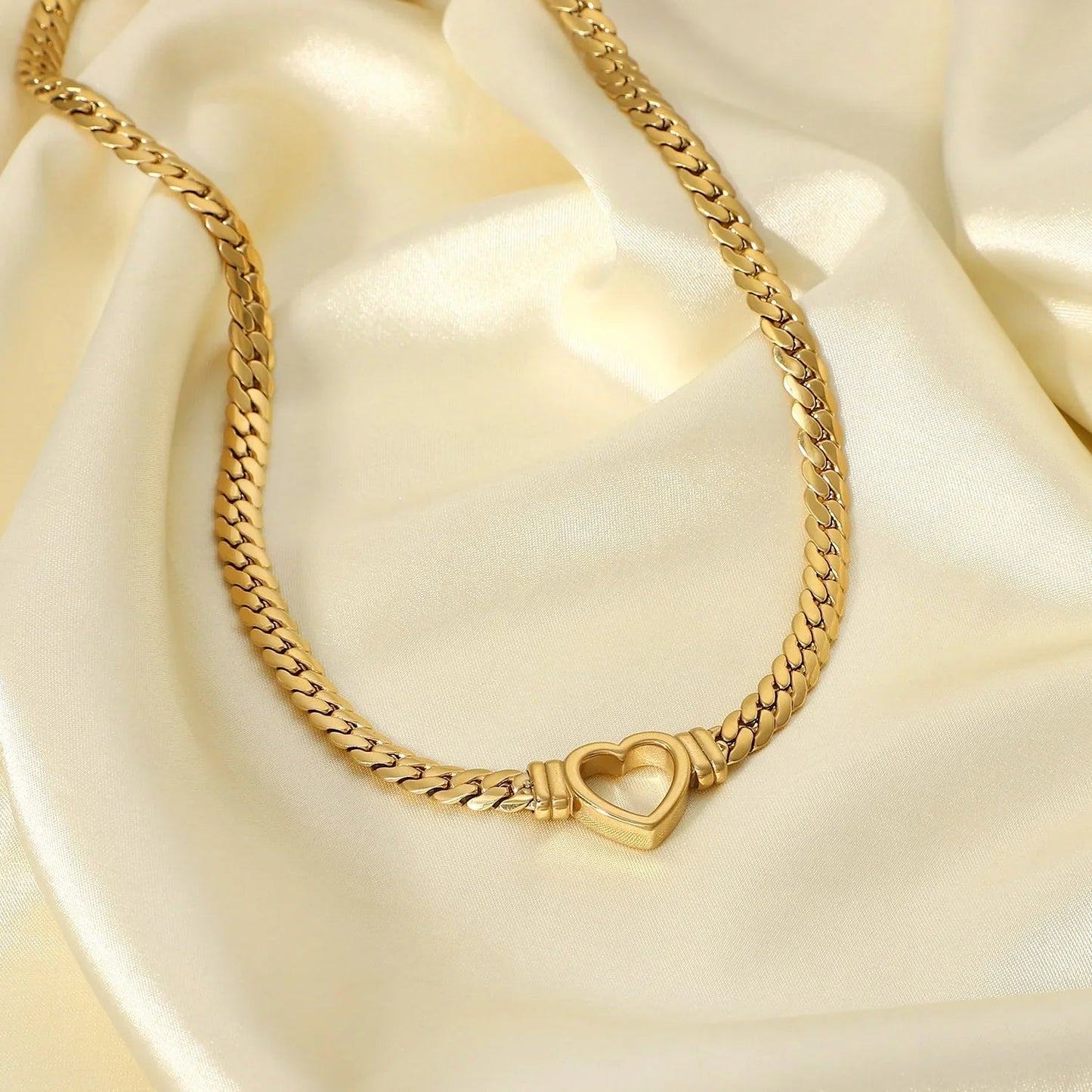 [Raffine]Vali Heart Choker
