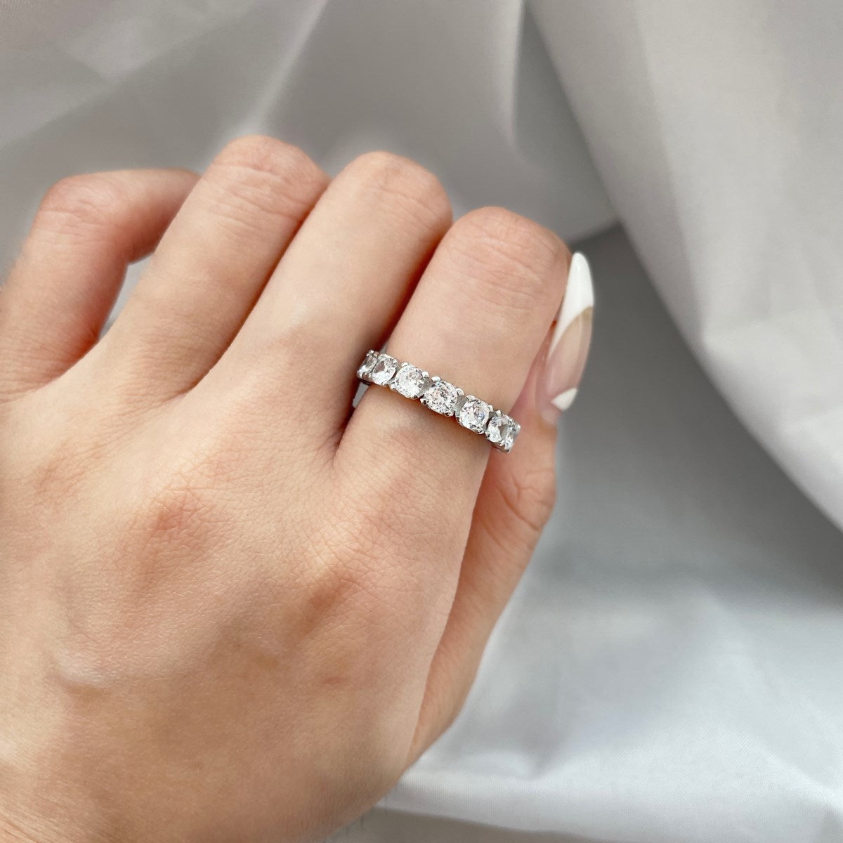 [Raffine] Anillo de tenis Eternity de corte redondo