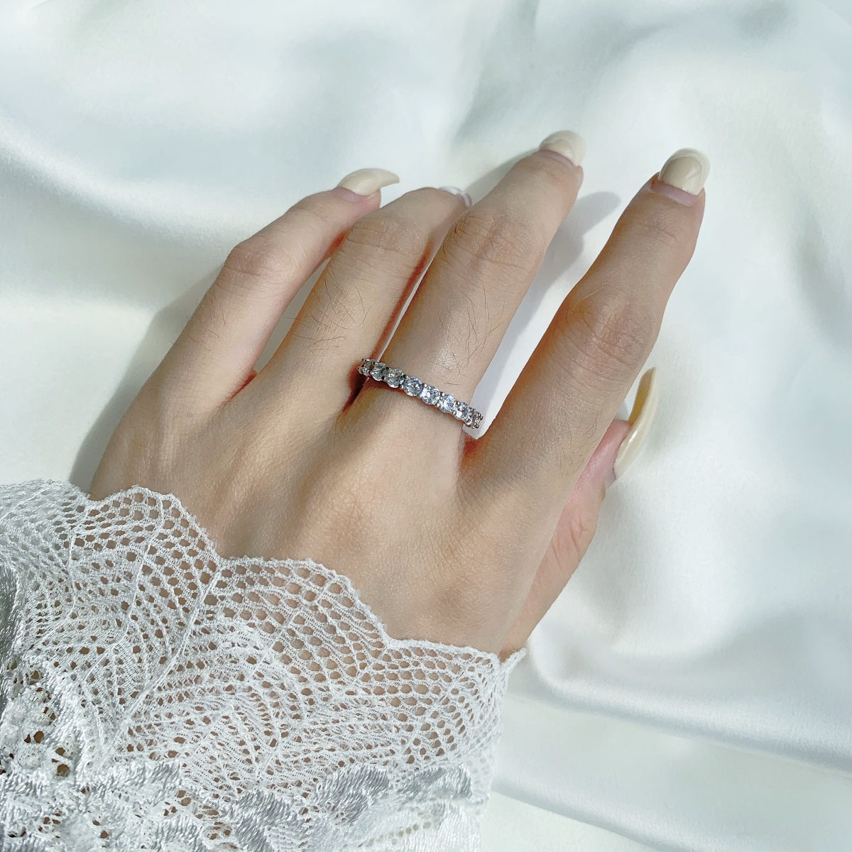 [Raffine] Anillo de tenis de corte redondo brillante