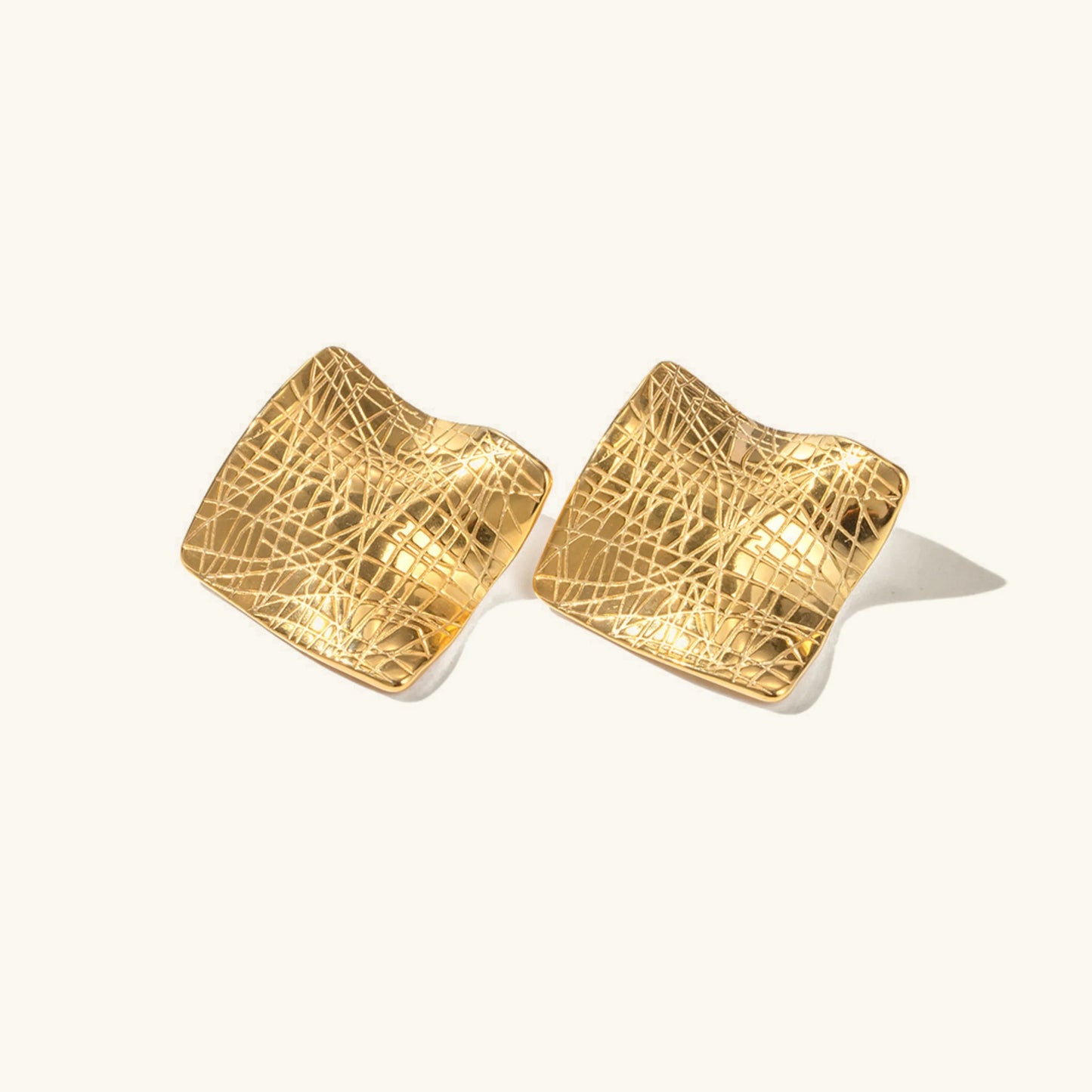 [Raffine]Celestina Creased Gold Sheet Earrings