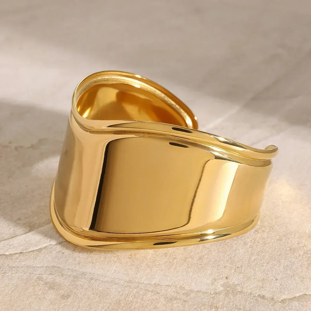 [Raffine]Izza Smooth Gold Cuff