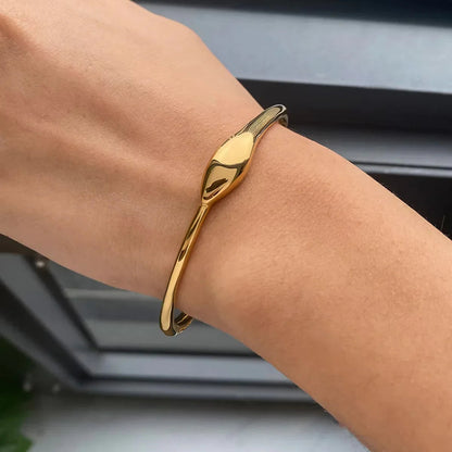 [Raffine]Vinny Gold Bangle