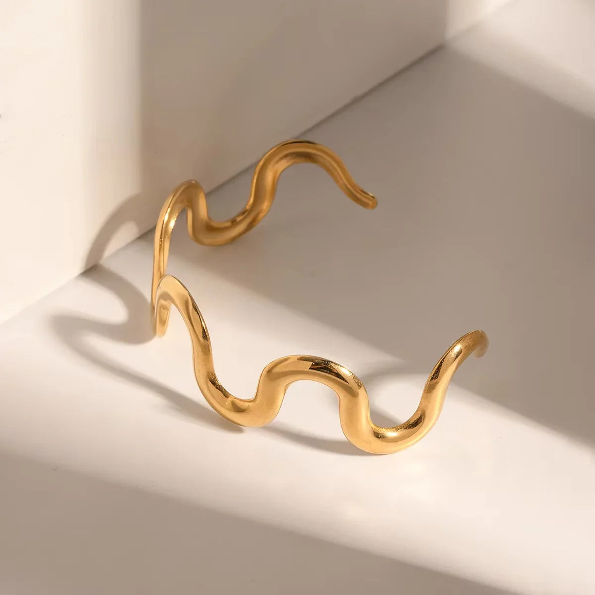 [Raffine]Senna Twisted Gold Bangle
