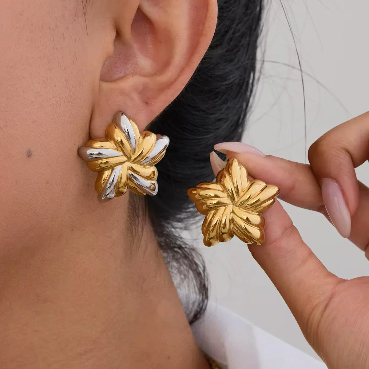 [Raffine]Thymes Gold Star Earrings