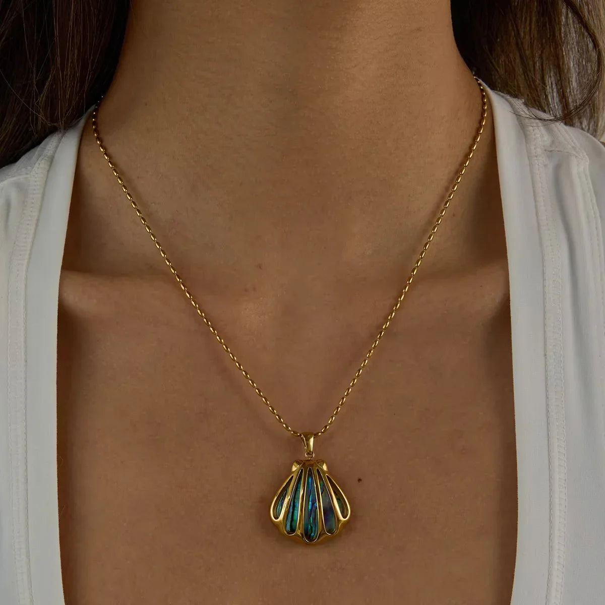 [Raffine]Nixie Gold Seashell Pendant
